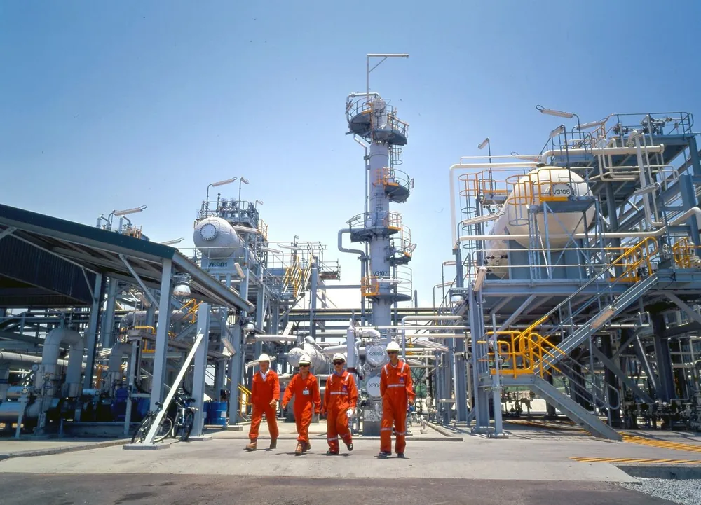 Technical support industrial equipment Vietnam
