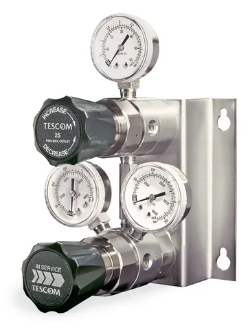 TESCOM CS-2200 Series – hệ thống chuyển đổi chai khí tự động (changeover)